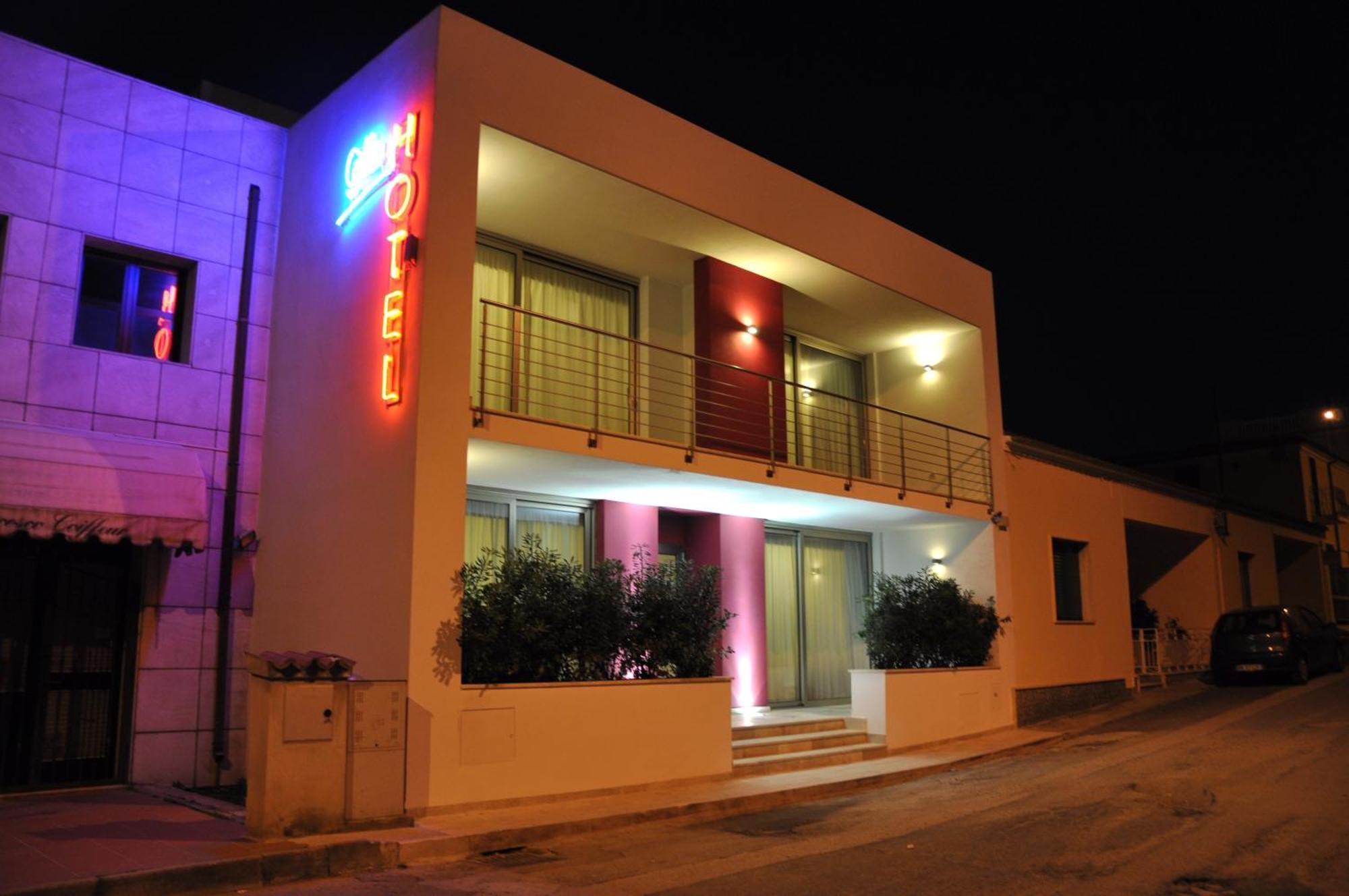 Gil'S Hotel Olbia Extérieur photo
